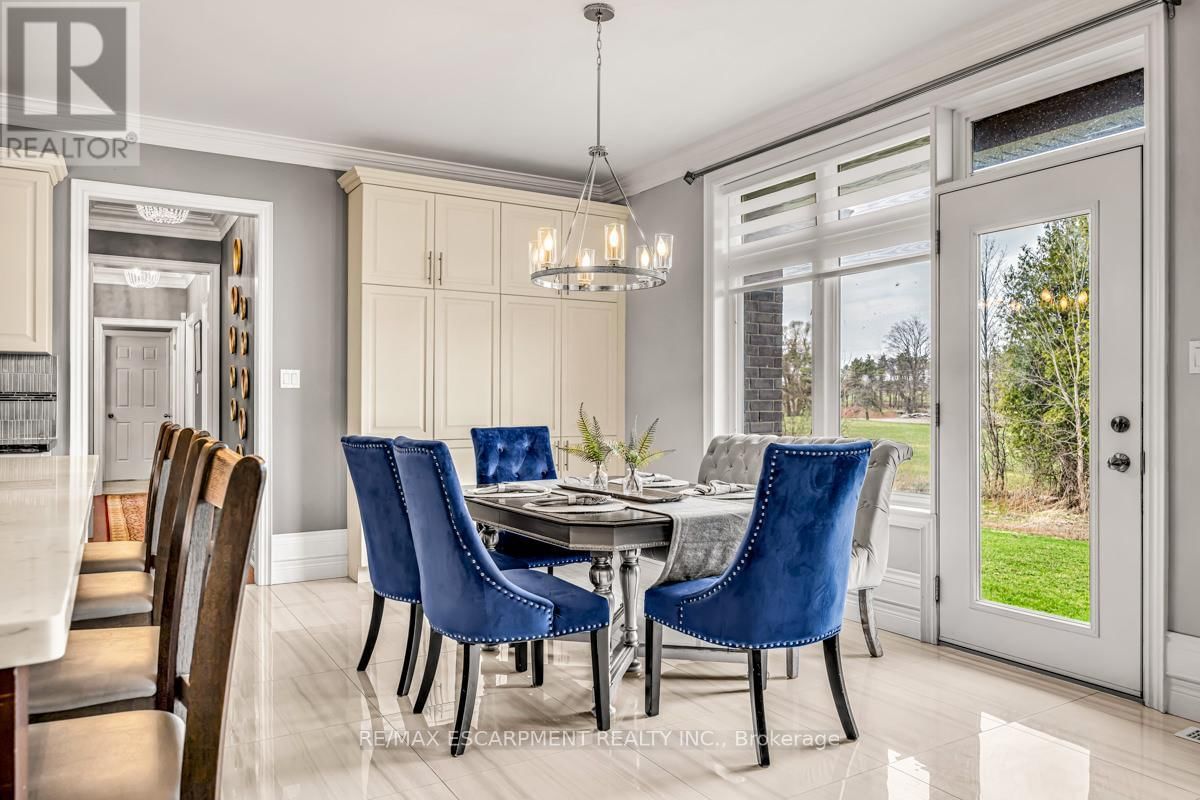 20 CHESSWOOD TRAIL Image 18