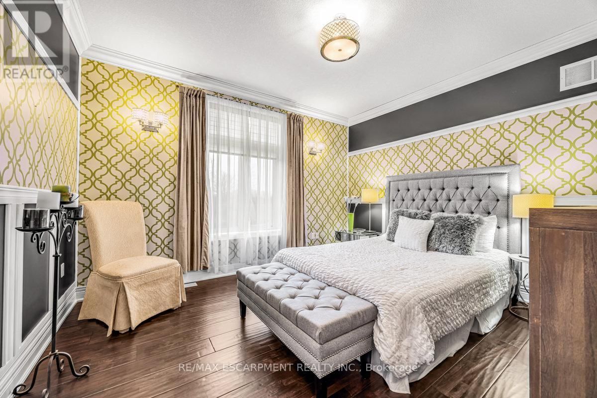 20 CHESSWOOD TRAIL Image 32