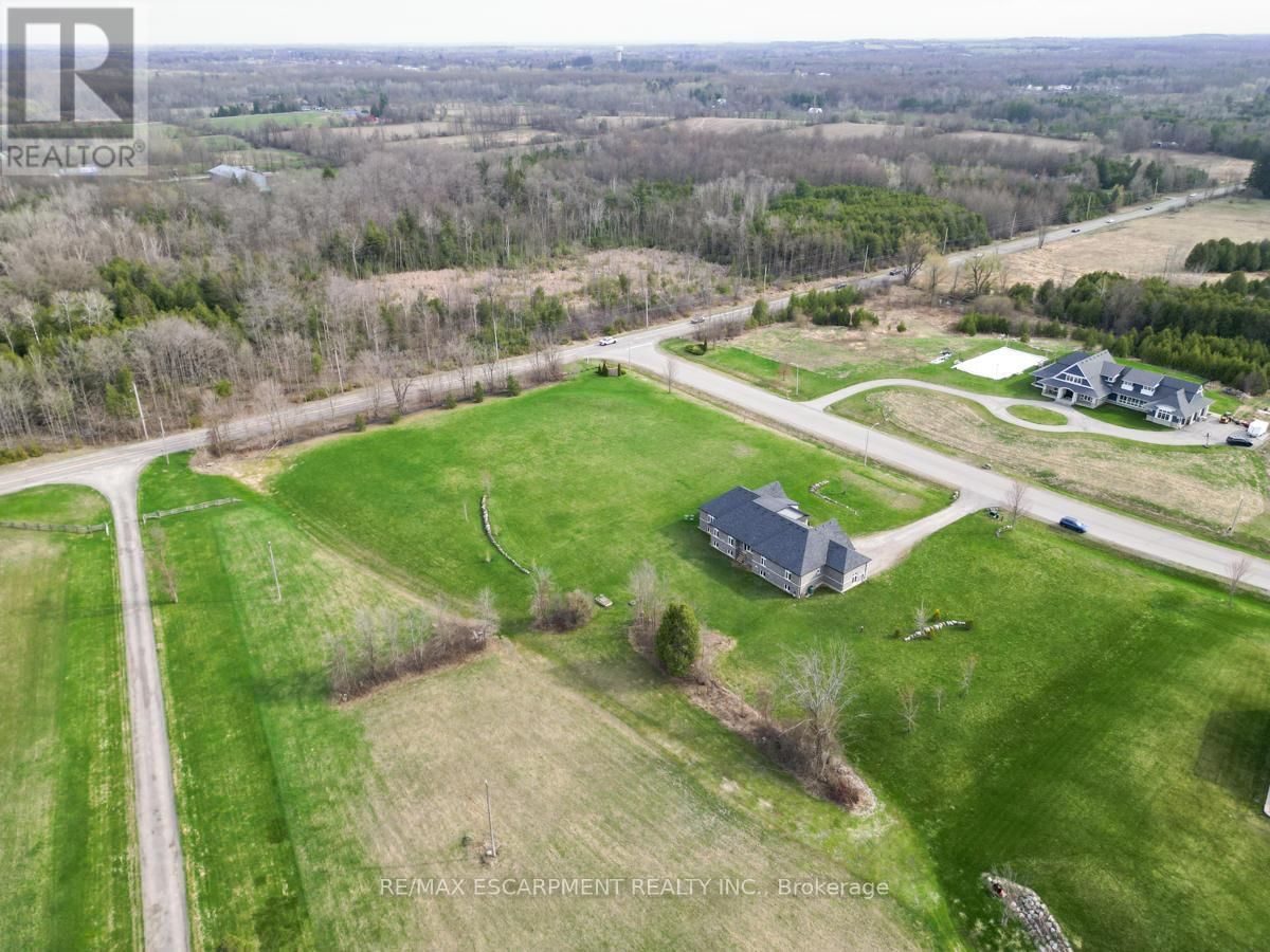 20 CHESSWOOD TRAIL Image 6