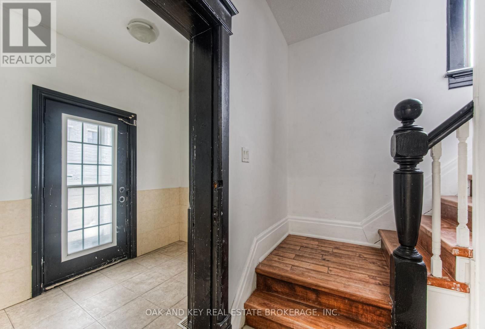 496 KING STREET EAST Image 5