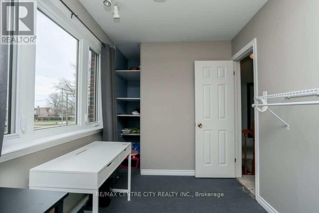 143 CENTENNIAL AVENUE Image 35