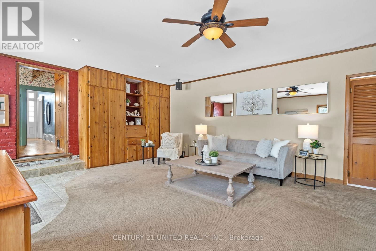 1281 7TH LINE Image 12
