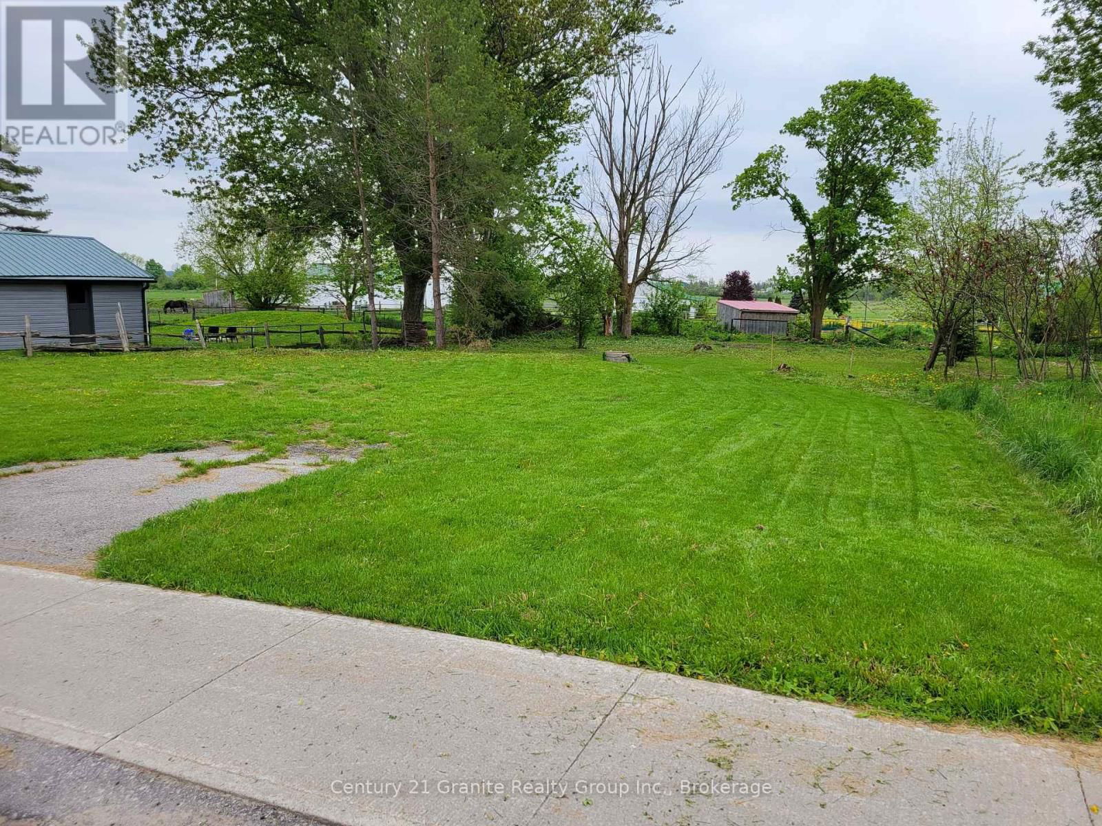 8 LONG BEACH ROAD Image 15