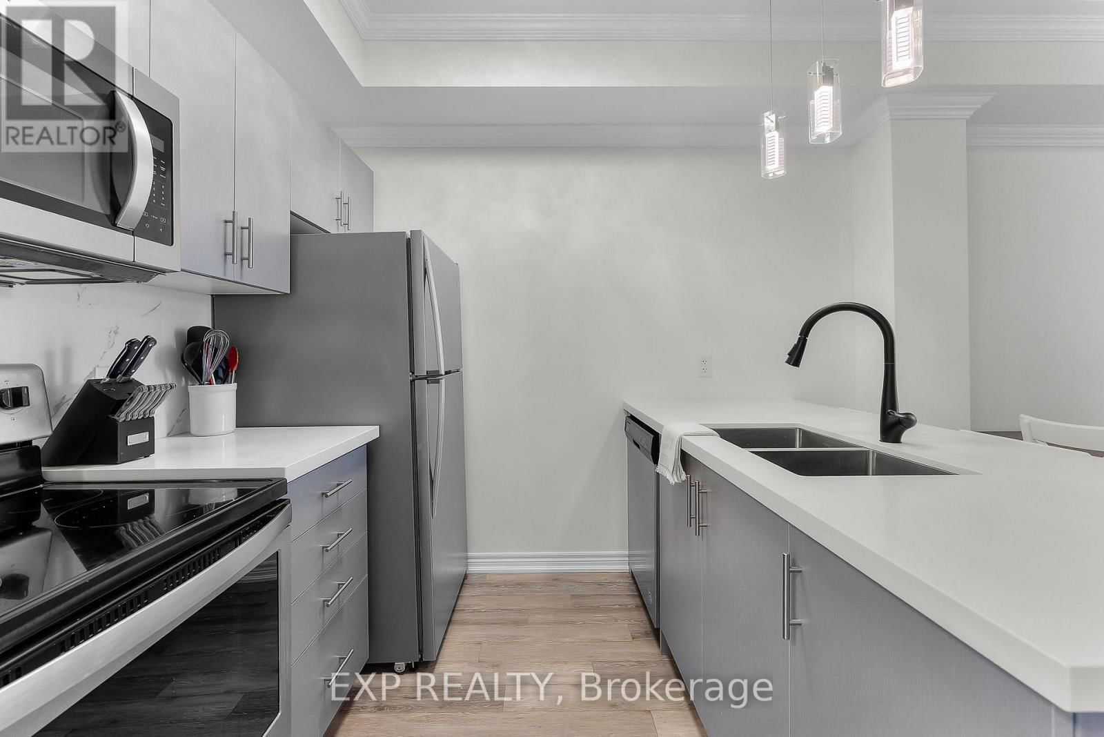 9 - 5016 SERENA DRIVE Image 6