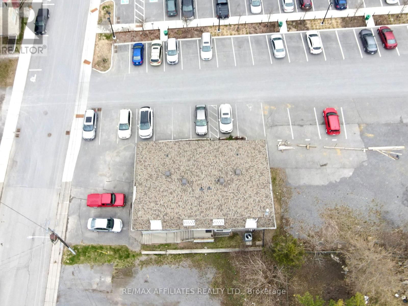 77 BRAE STREET Image 17