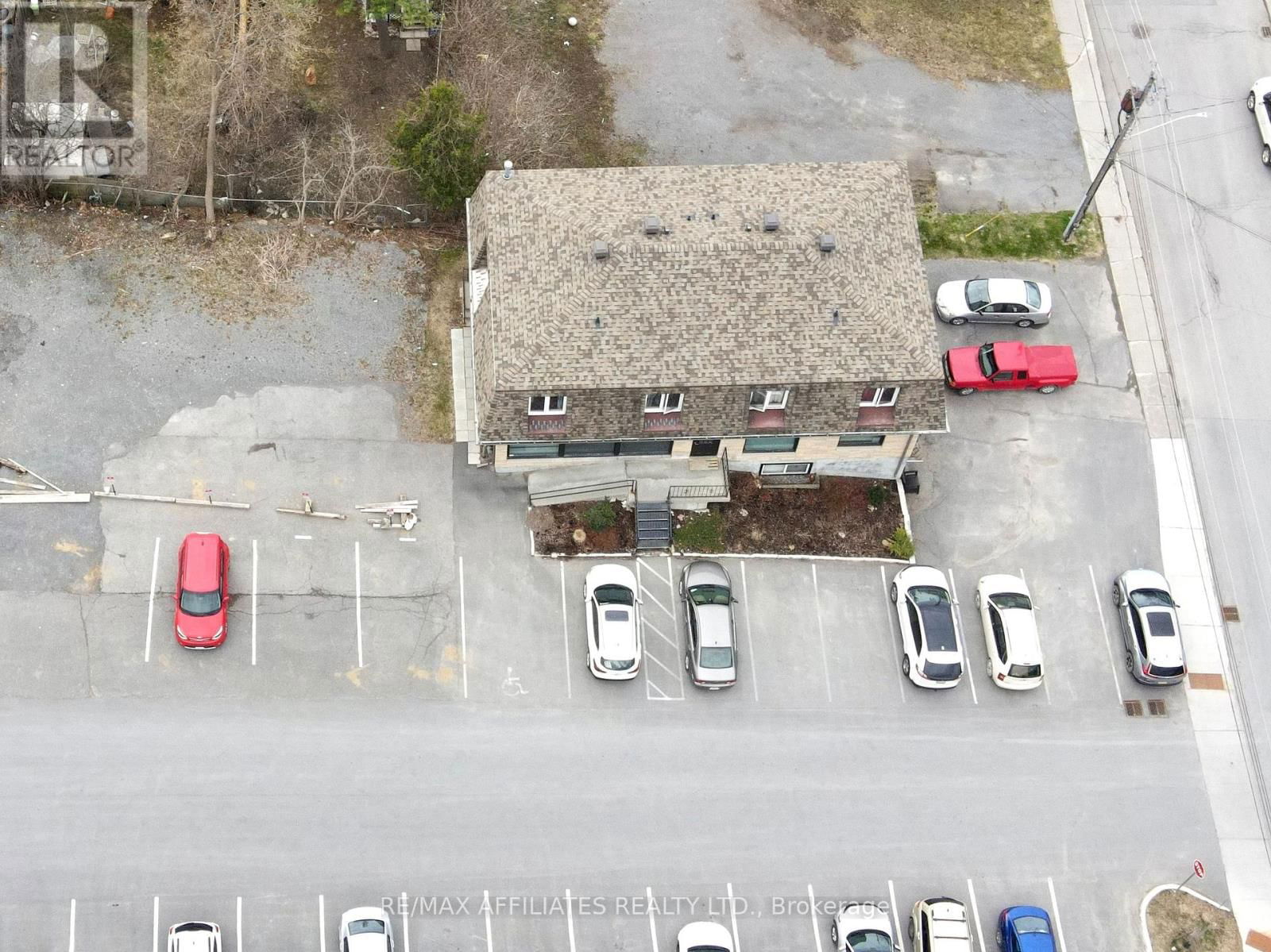 77 BRAE STREET Image 18