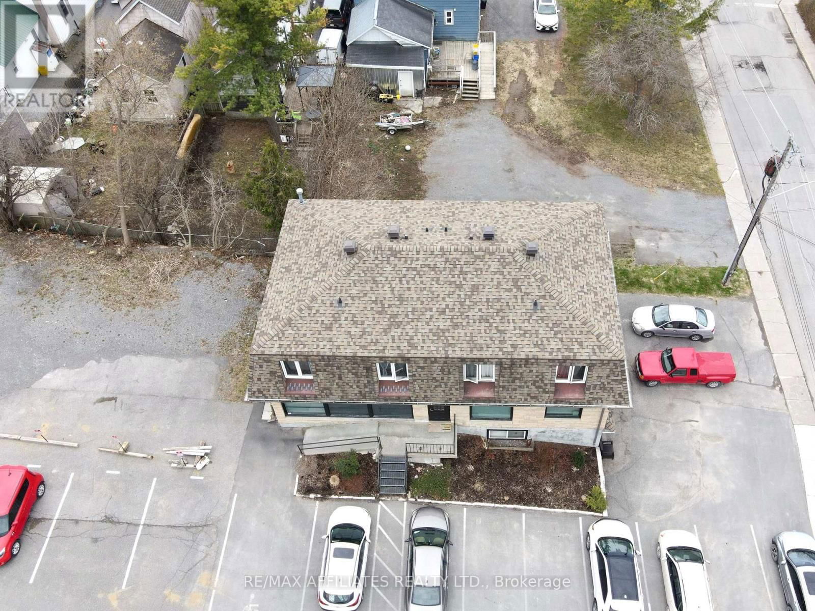 77 BRAE STREET Image 20