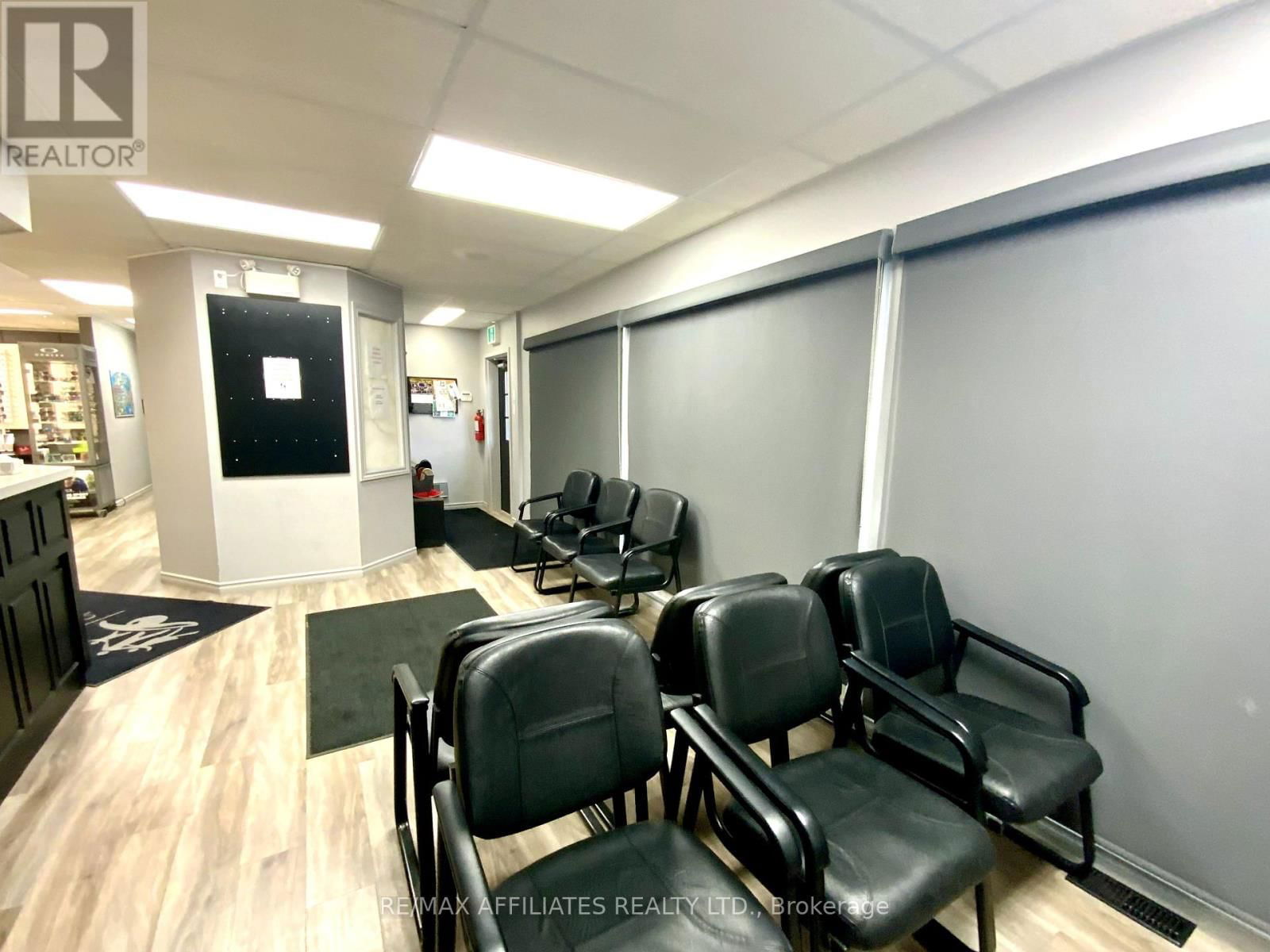 77 BRAE STREET Image 24