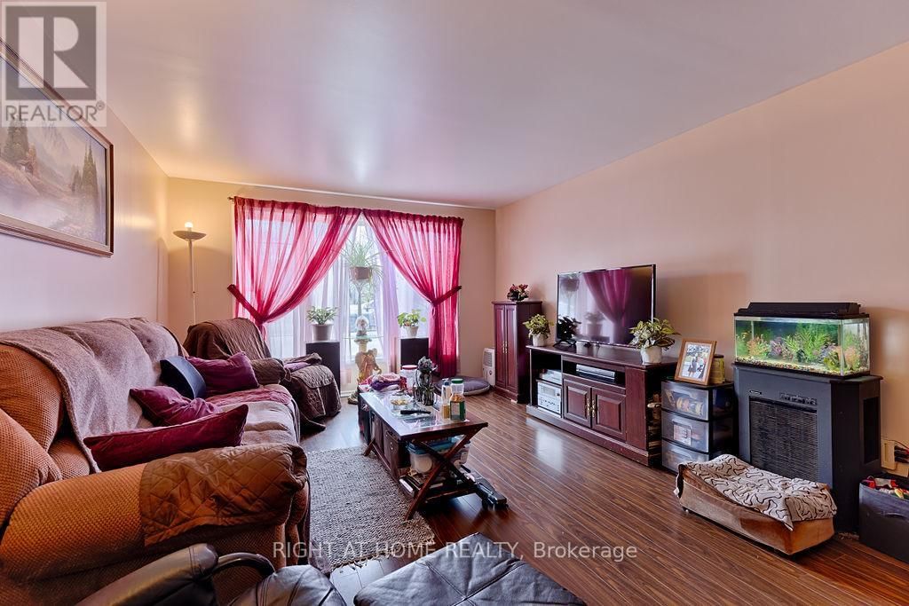 72 KELLY STREET Image 18