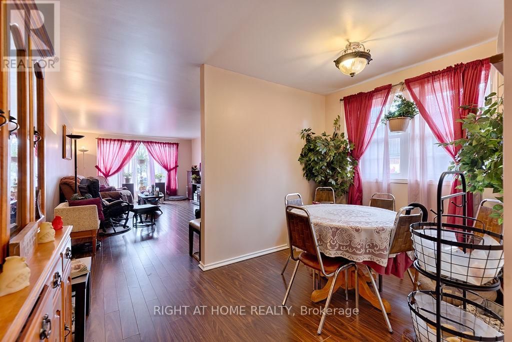 72 KELLY STREET Image 21
