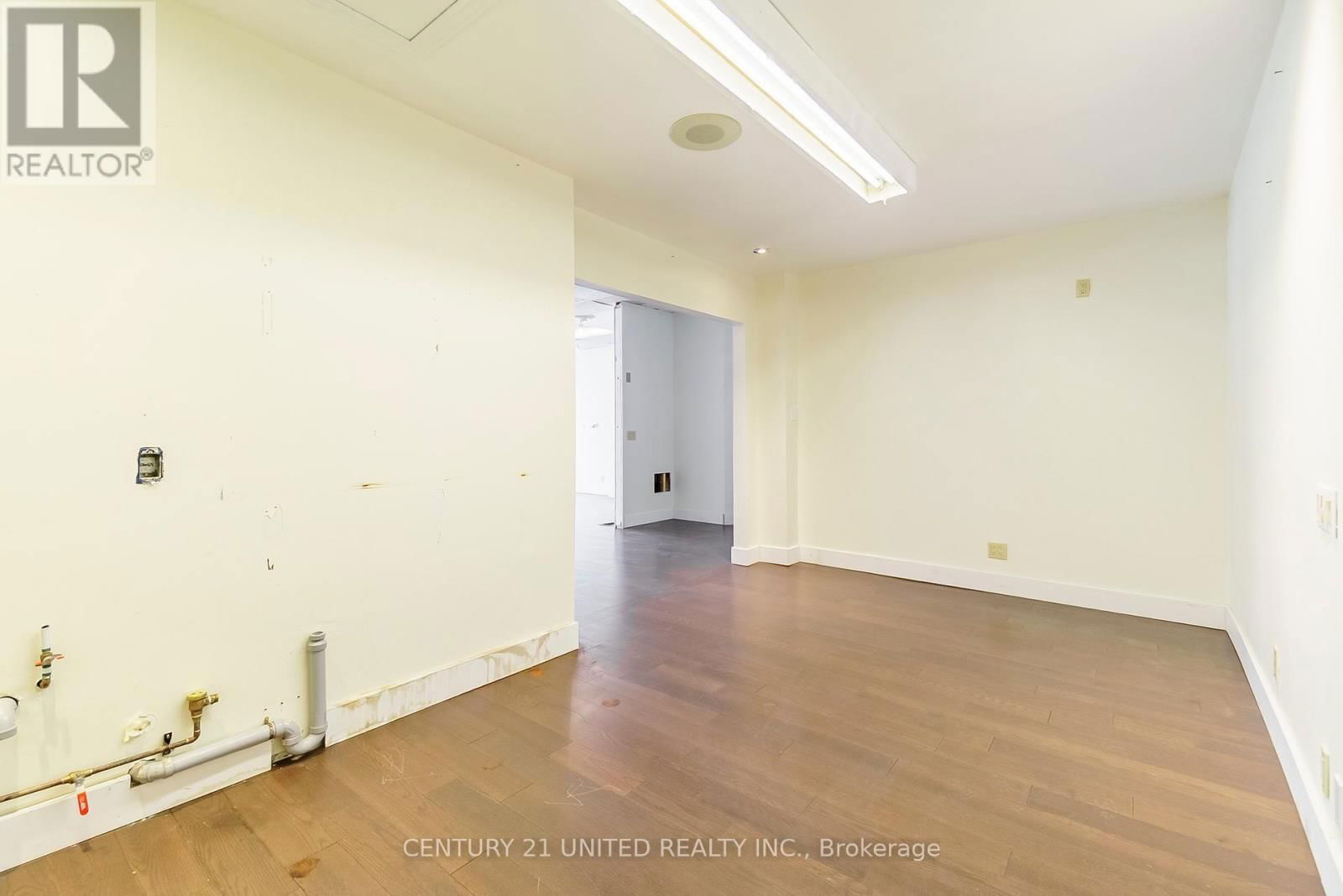 25 QUEEN STREET Image 17