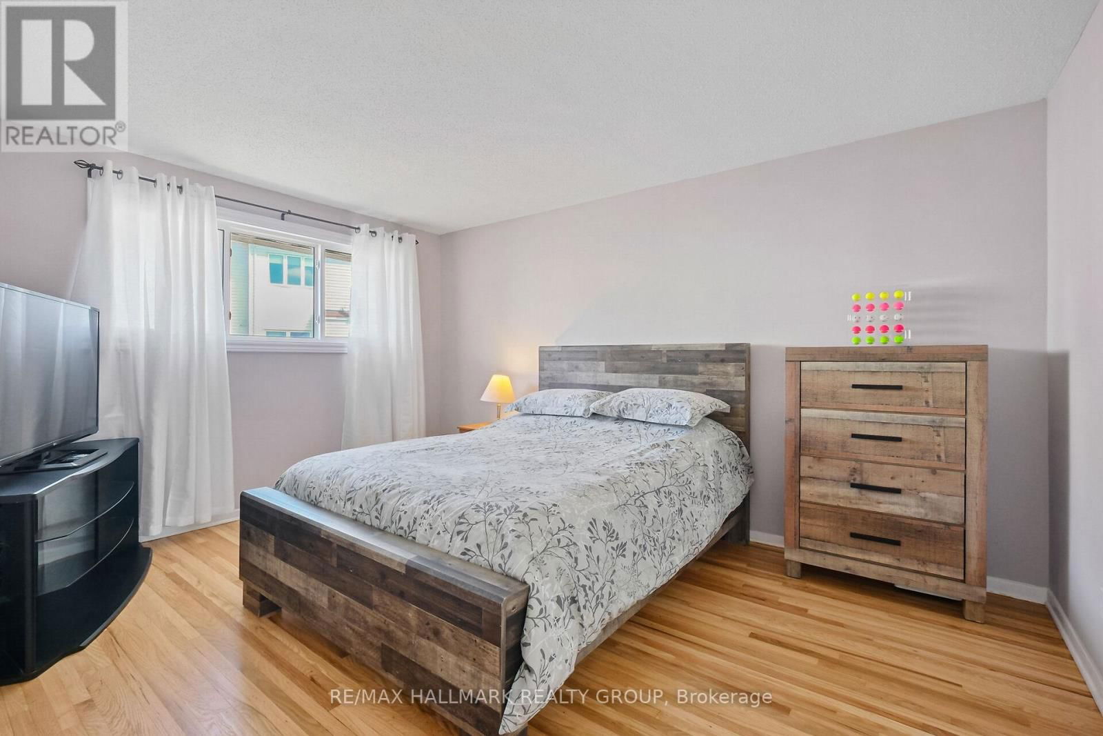 1811 APPLEGROVE COURT Image 12