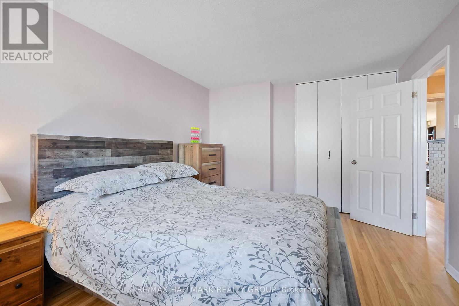 1811 APPLEGROVE COURT Image 13
