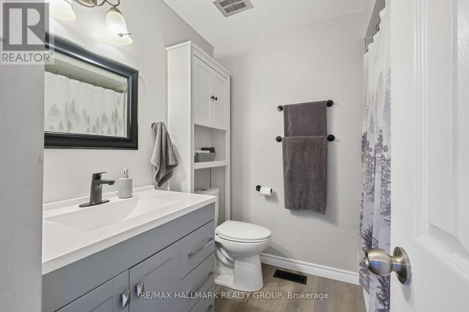 1811 APPLEGROVE COURT Image 15