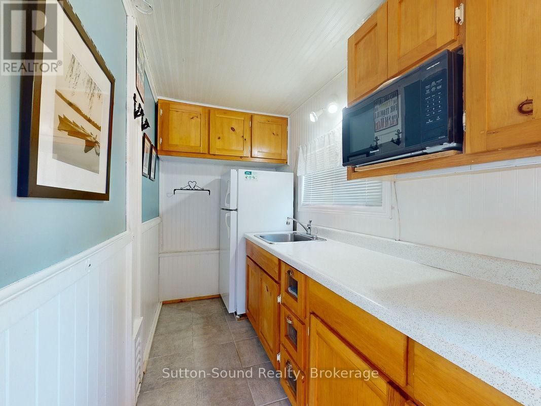 199 MALLORY BEACH ROAD Image 13