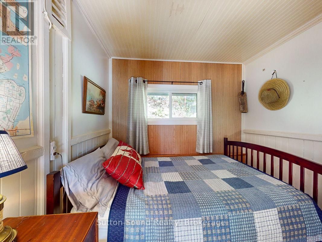 199 MALLORY BEACH ROAD Image 15
