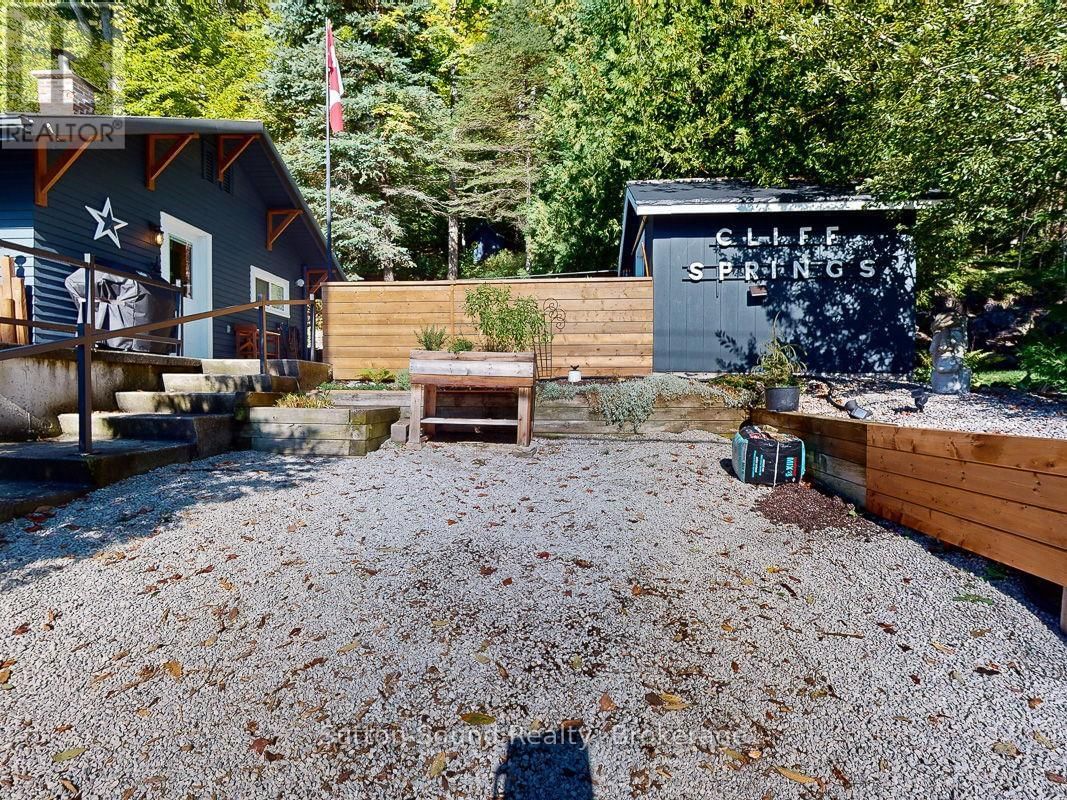 199 MALLORY BEACH ROAD Image 29