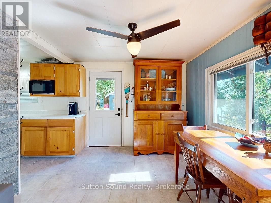 199 MALLORY BEACH ROAD Image 6