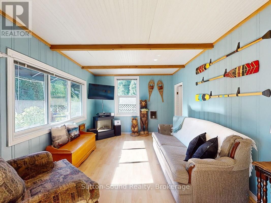 199 MALLORY BEACH ROAD Image 9