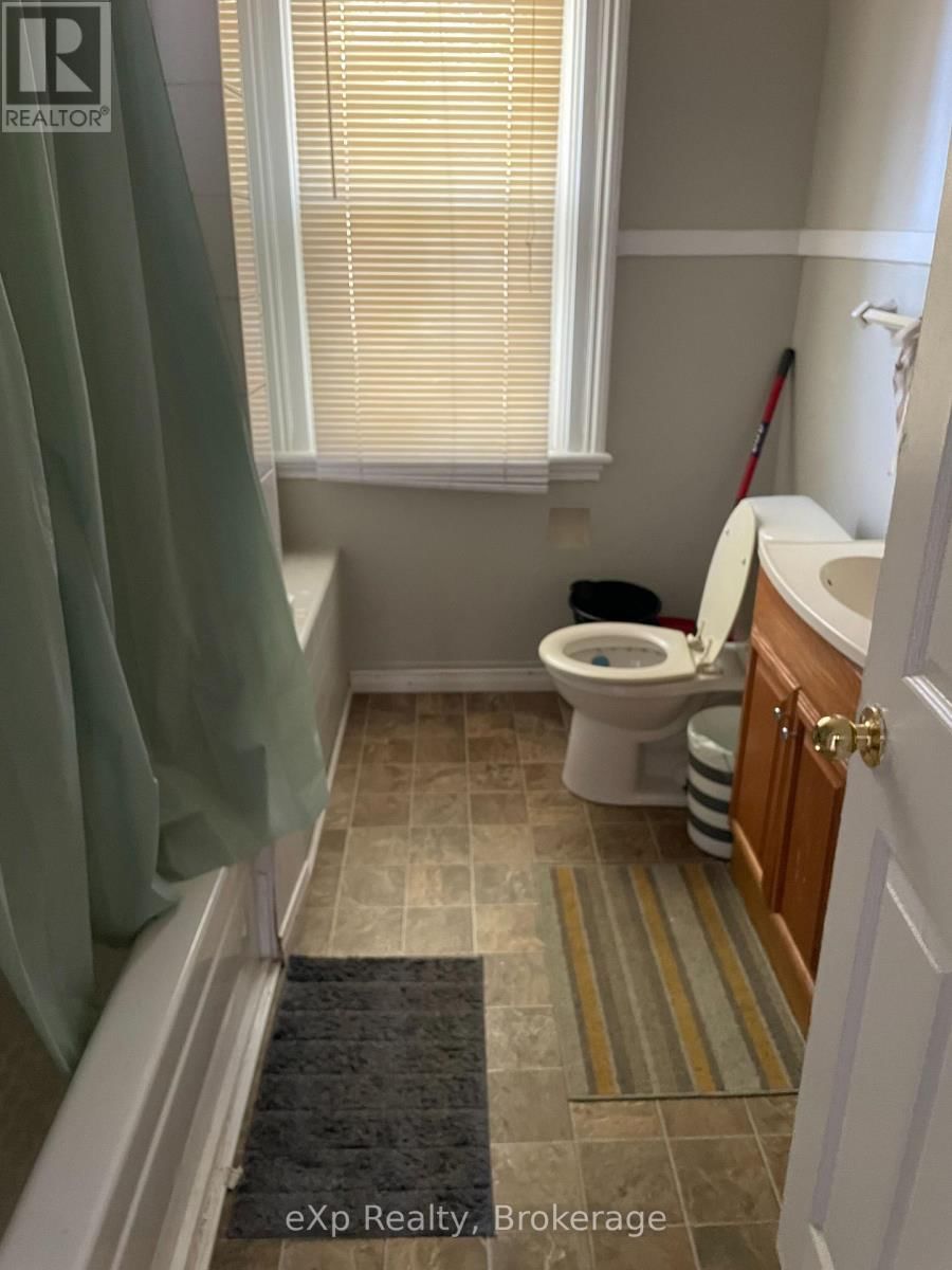126 CHATHAM STREET Image 13
