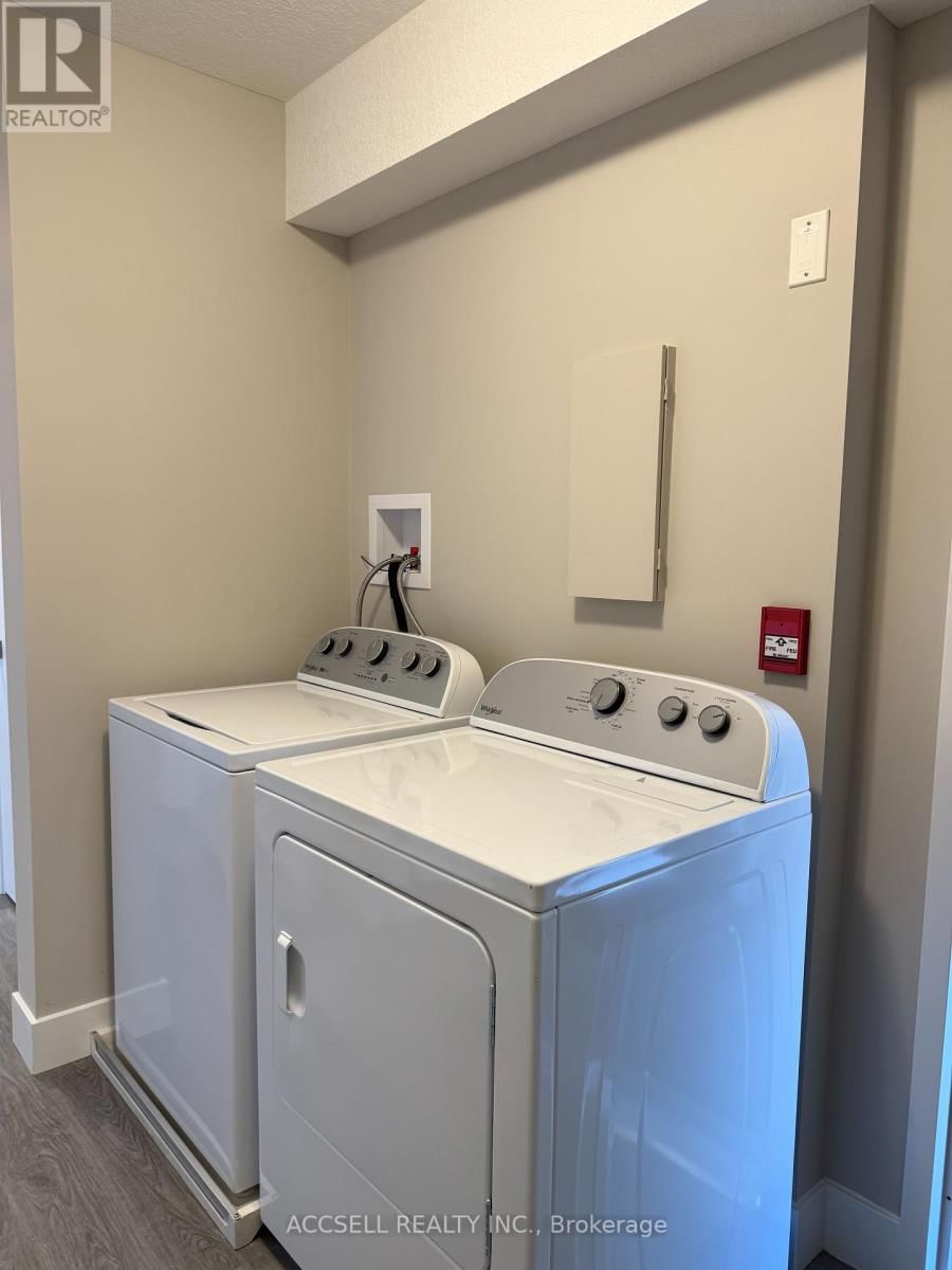 25 ALEXANDRIA AVENUE Image 14