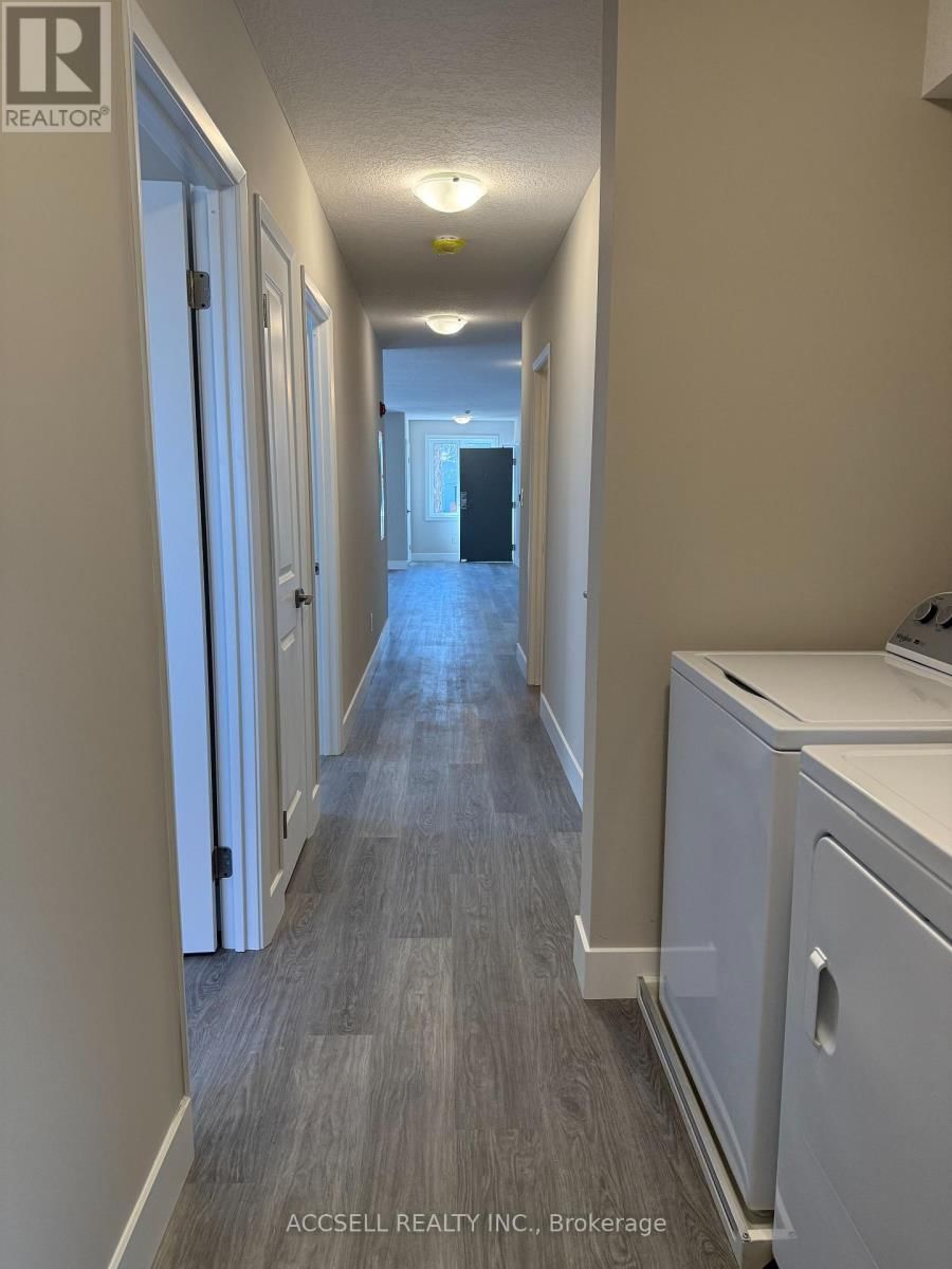 25 ALEXANDRIA AVENUE Image 15