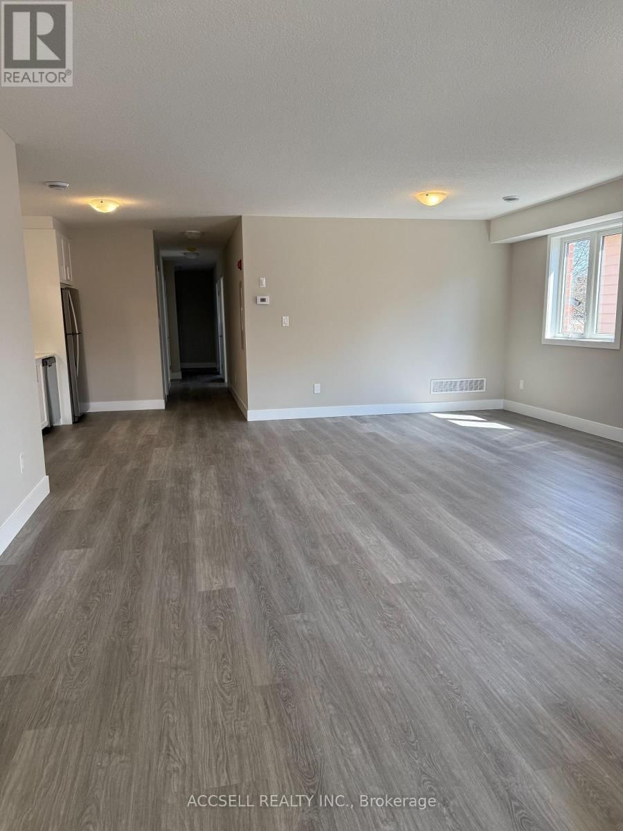 25 ALEXANDRIA AVENUE Image 4