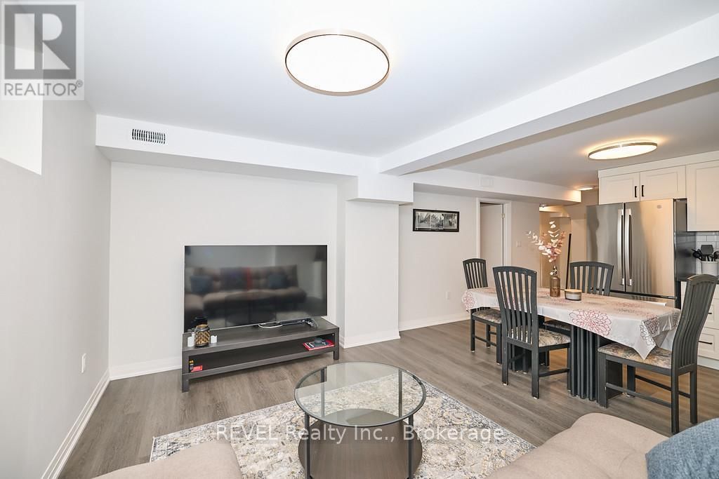8 NASH STREET Image 12
