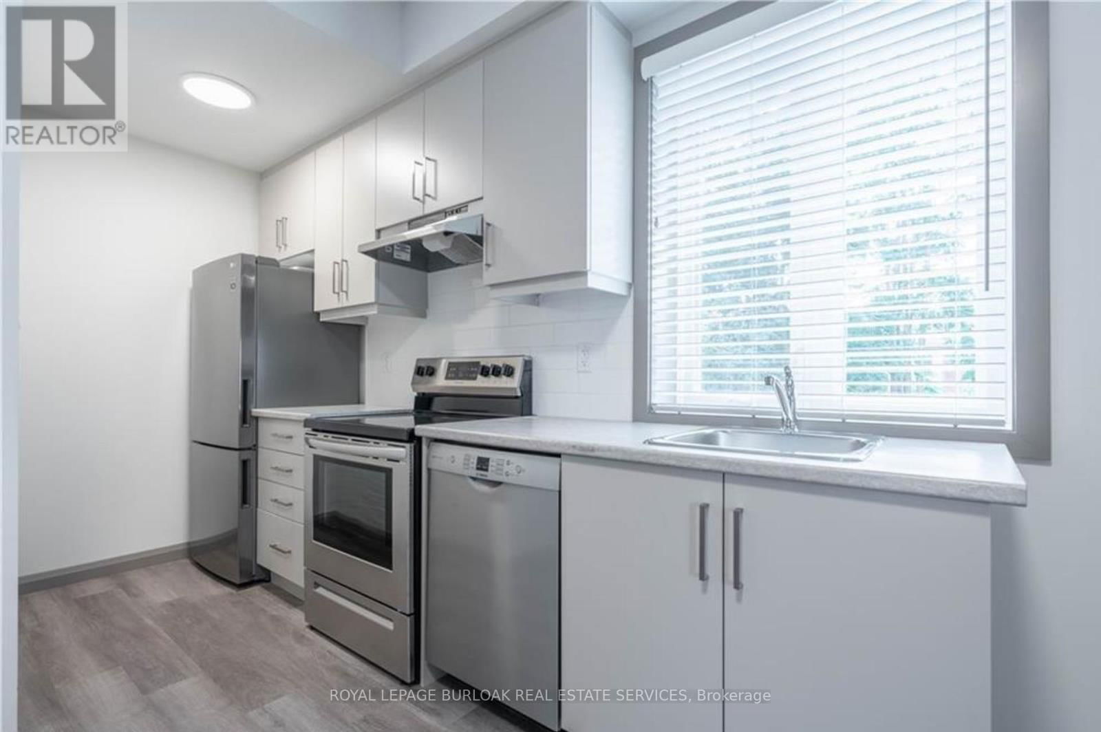 2C - 36 GRANT AVENUE Image 4
