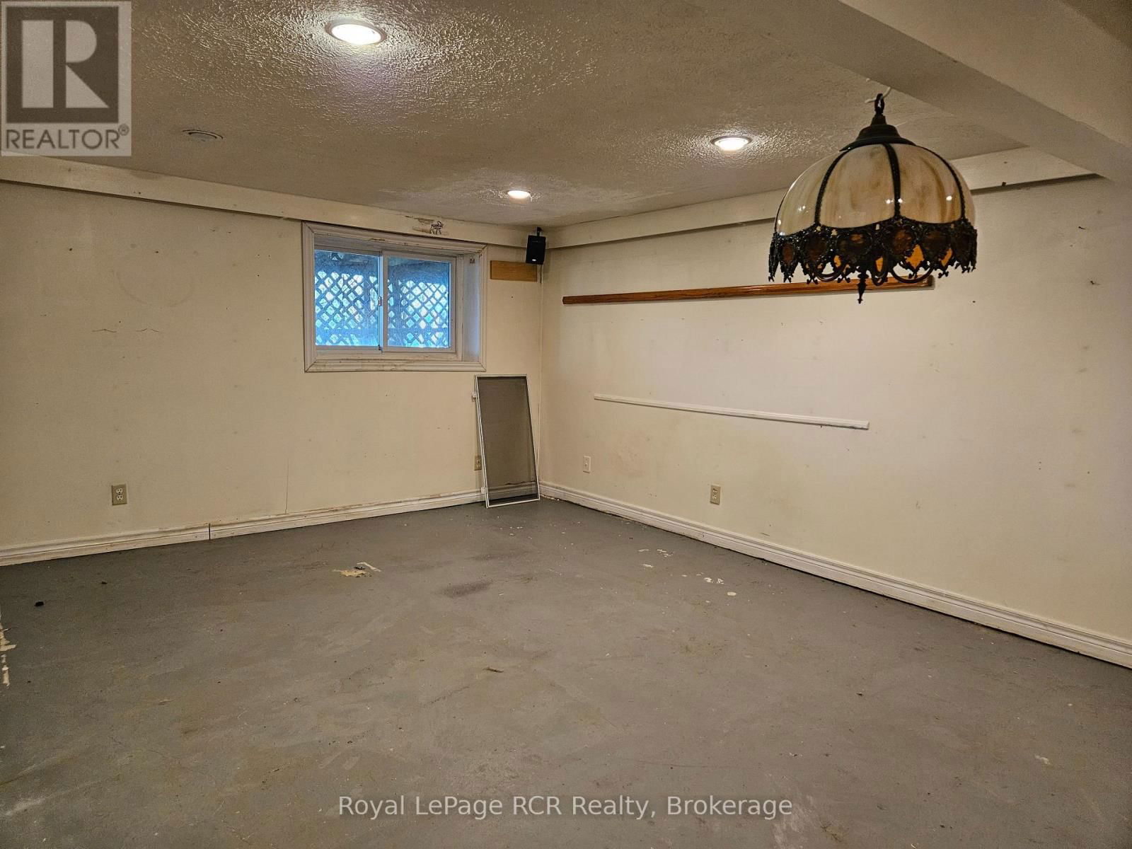 127 KIRK STREET Image 16