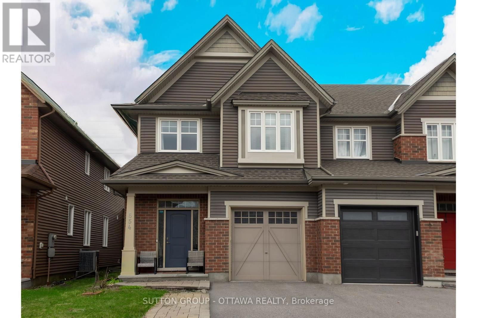 654 MOORPARK AVENUE Image 1