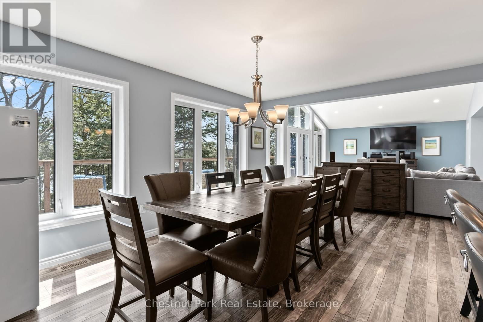 5989 KENNISIS LAKE ROAD Image 14