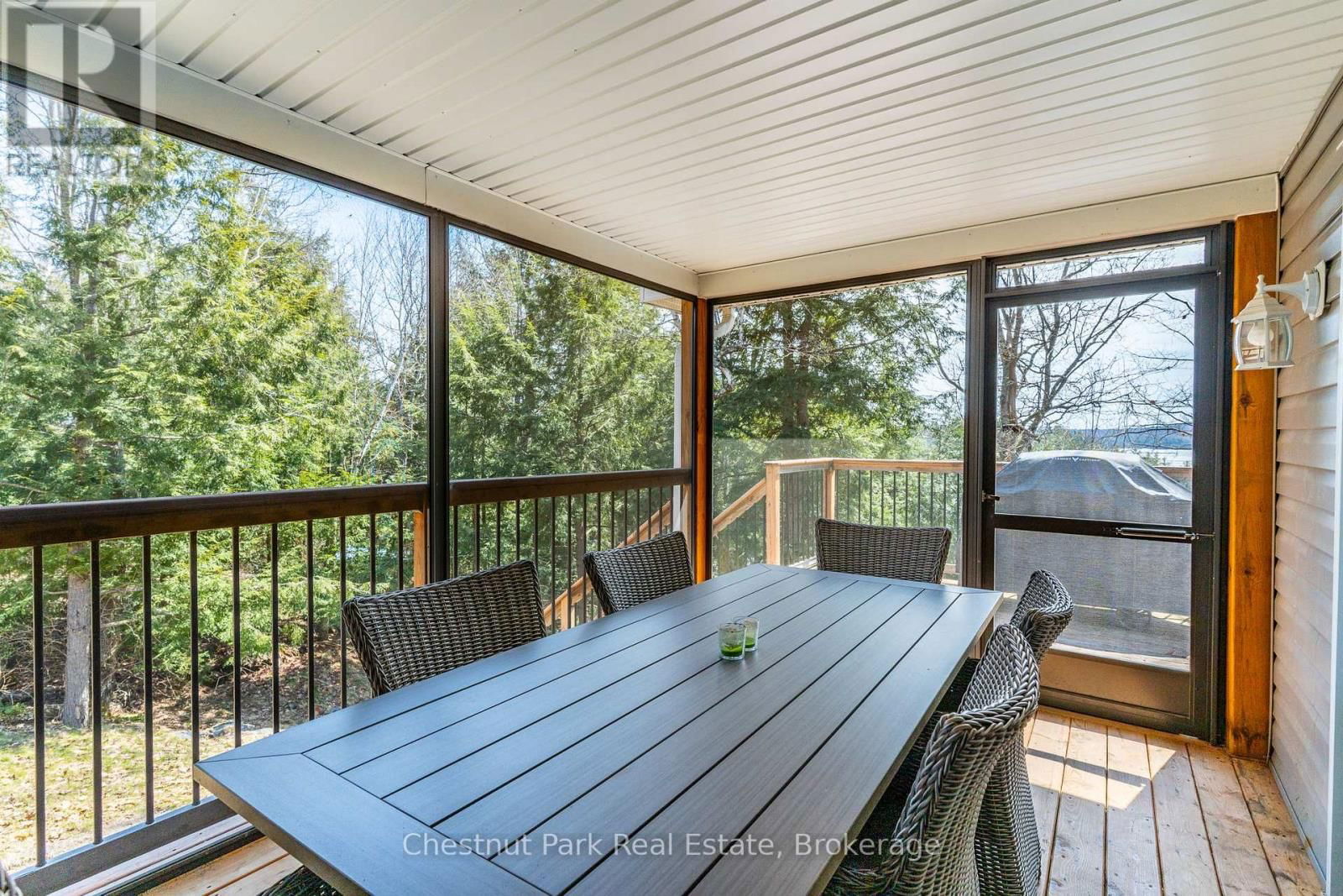 5989 KENNISIS LAKE ROAD Image 21
