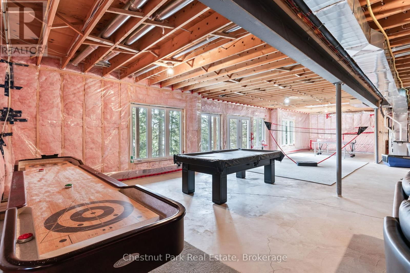 5989 KENNISIS LAKE ROAD Image 32