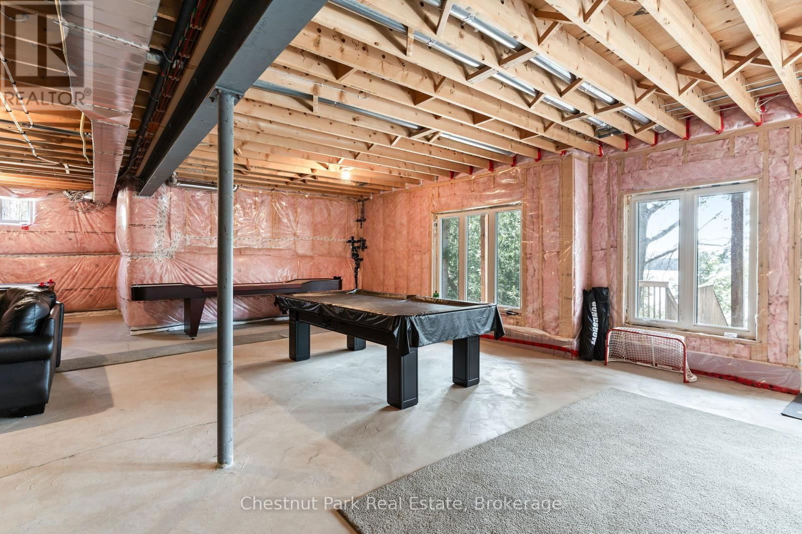 5989 KENNISIS LAKE ROAD Image 33