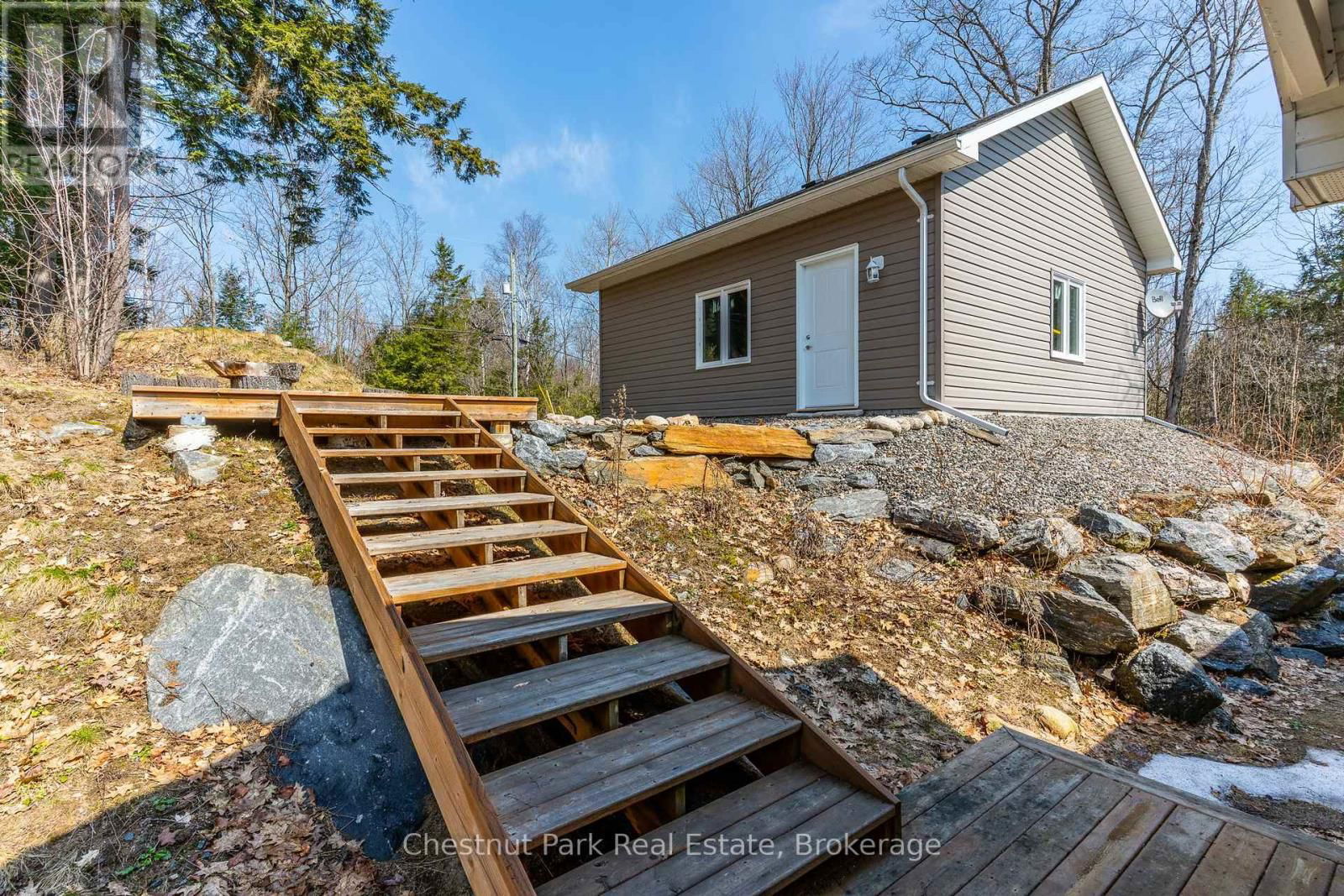 5989 KENNISIS LAKE ROAD Image 39