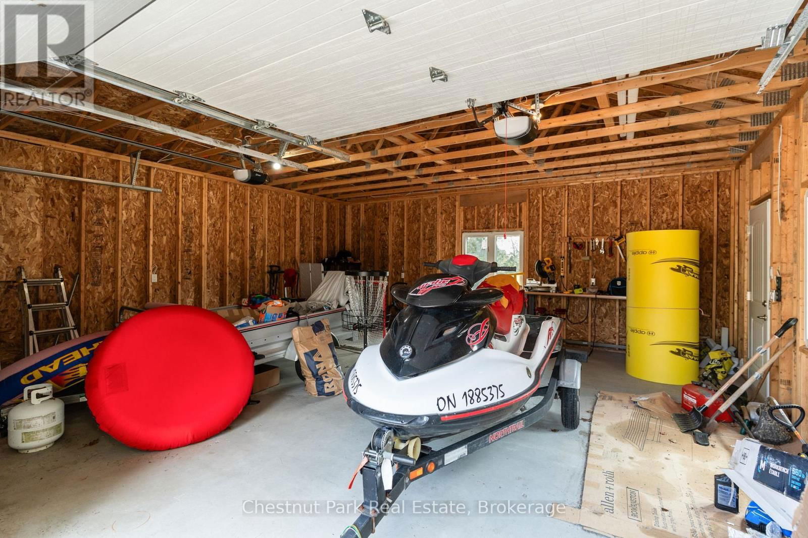 5989 KENNISIS LAKE ROAD Image 40