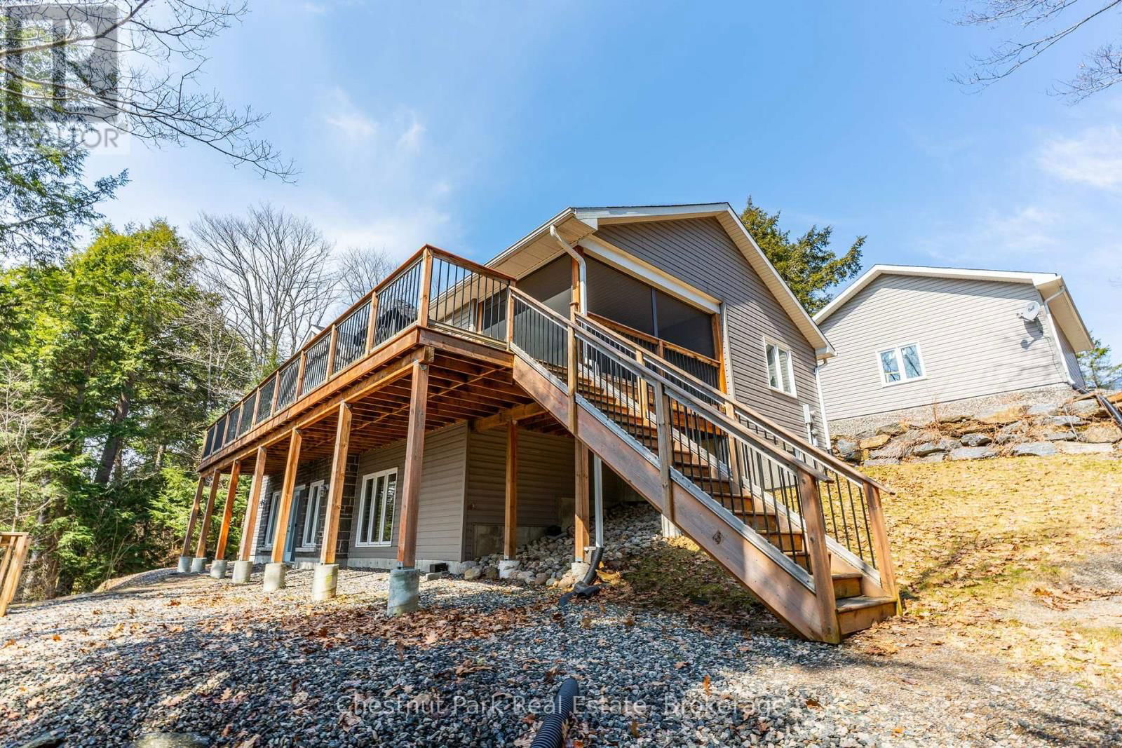 5989 KENNISIS LAKE ROAD Image 42