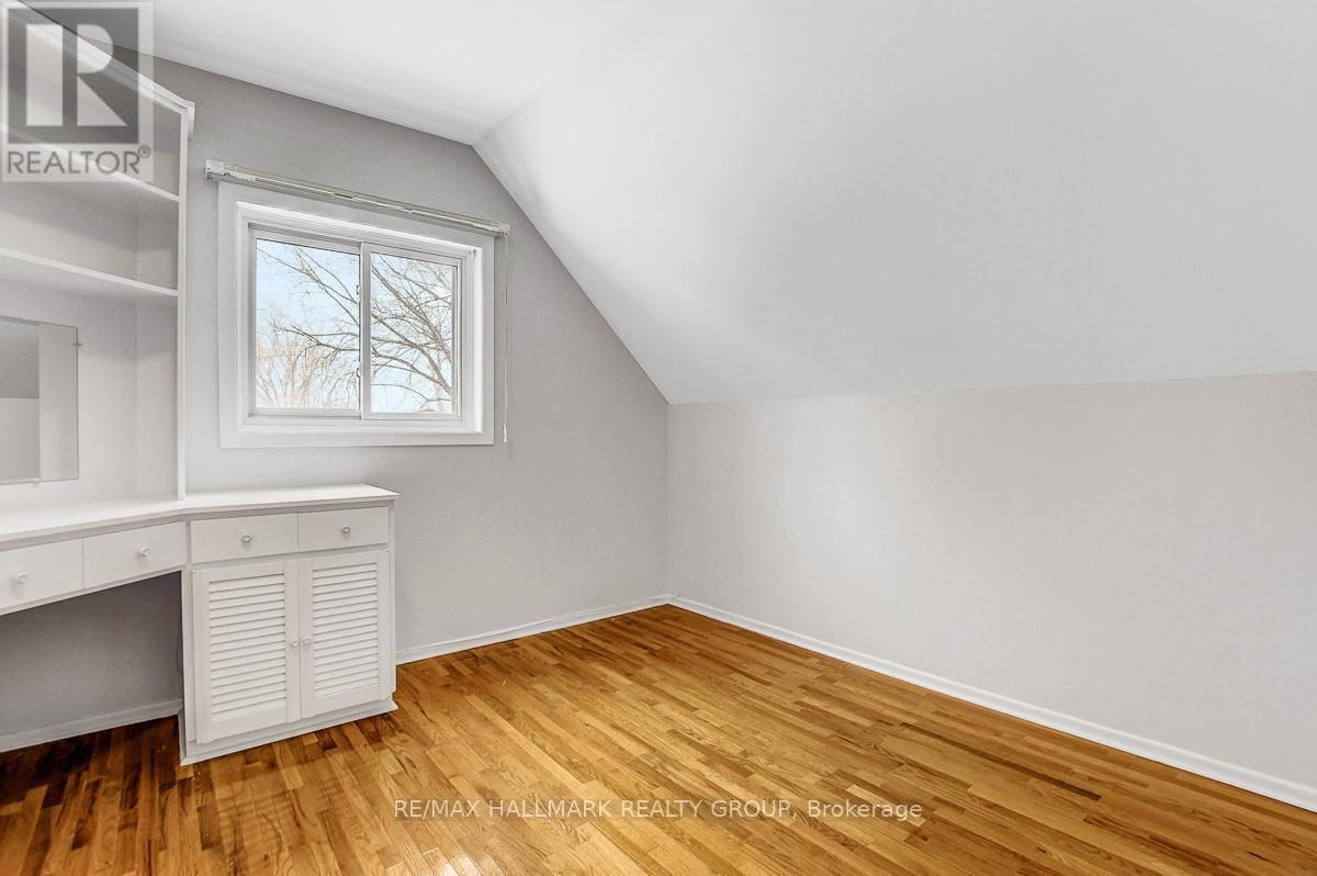 2527 OLD MONTREAL ROAD Image 33