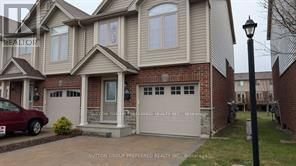 137 - 1061 EAGLETRACE DRIVE Image 2