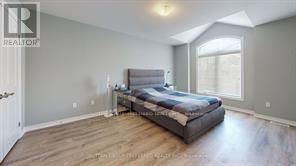 137 - 1061 EAGLETRACE DRIVE Image 23
