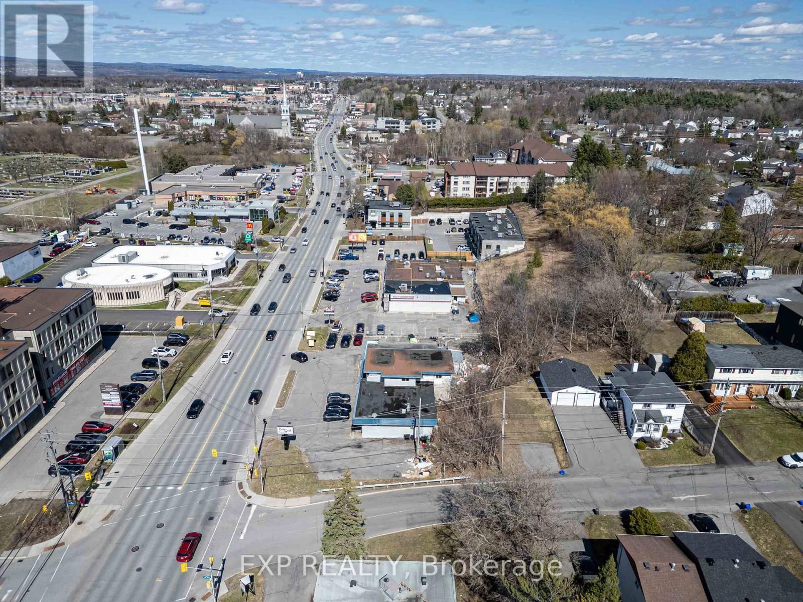 2564 - 2580 ST JOSEPH BOULEVARD Image 16