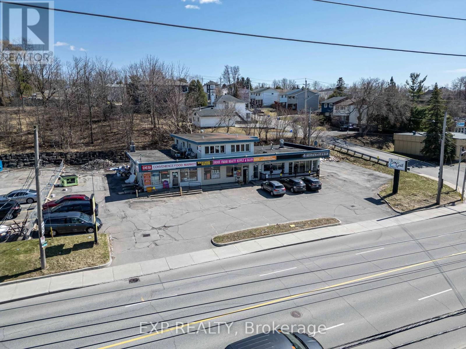 2564 - 2580 ST JOSEPH BOULEVARD Image 26