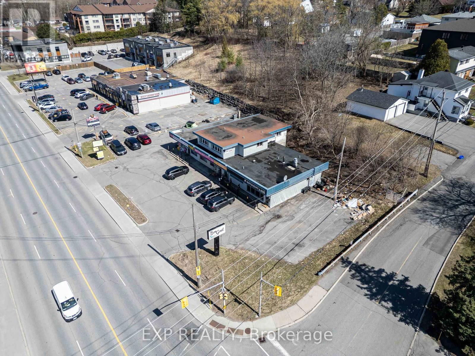 2564 - 2580 ST JOSEPH BOULEVARD Image 8