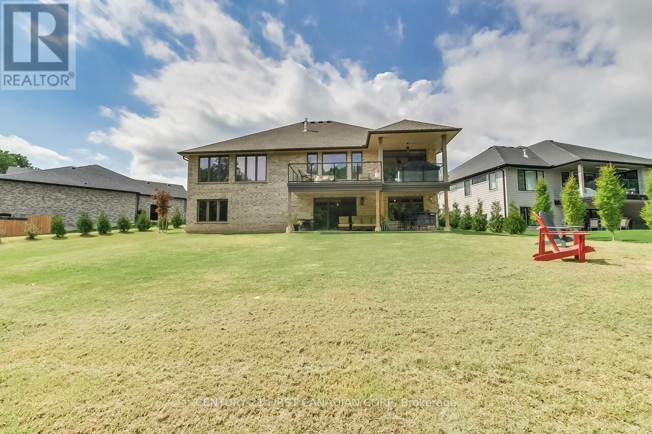 2129 LOCKWOOD CRESCENT EAST Image 38