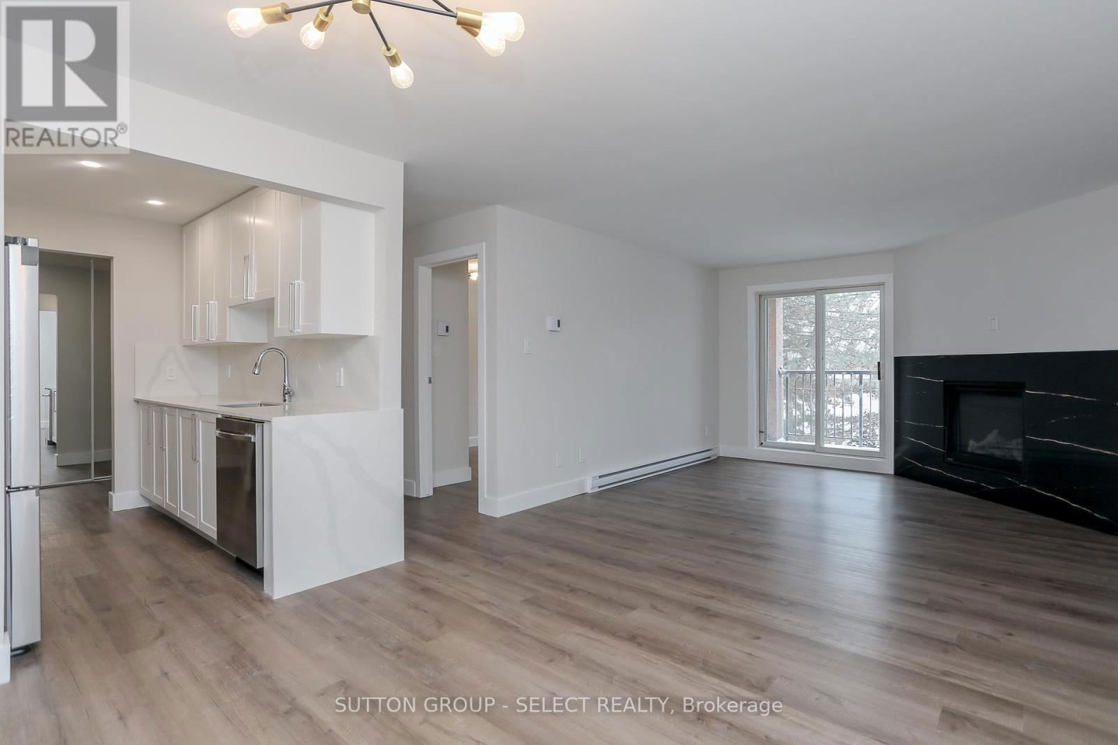 207 - 2228 TRAFALGAR STREET Image 12