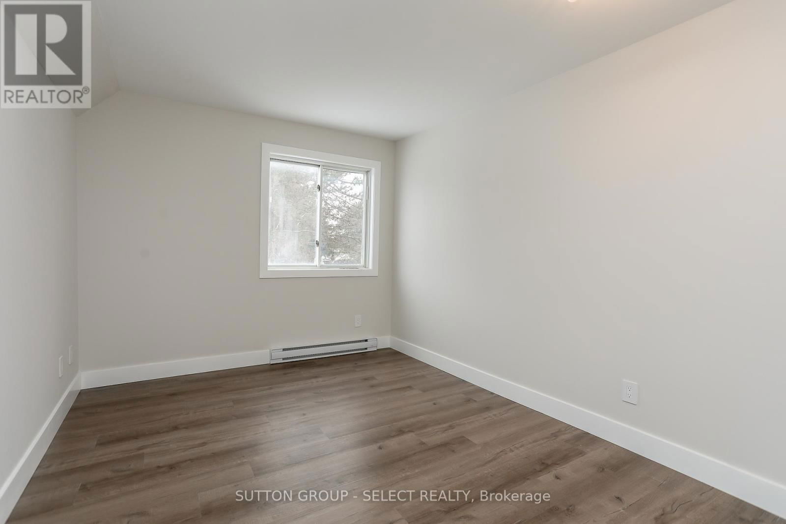 207 - 2228 TRAFALGAR STREET Image 19