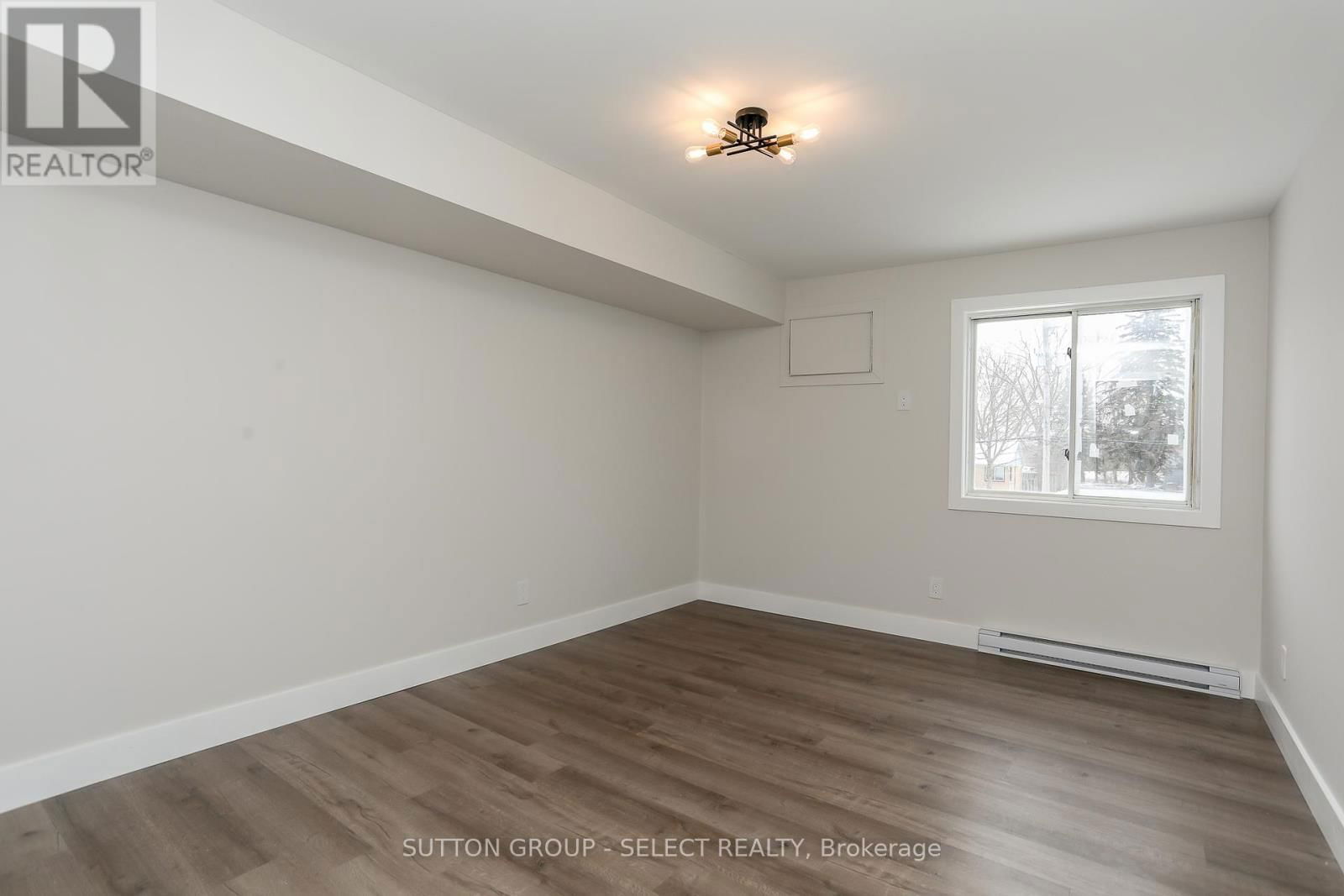 207 - 2228 TRAFALGAR STREET Image 21