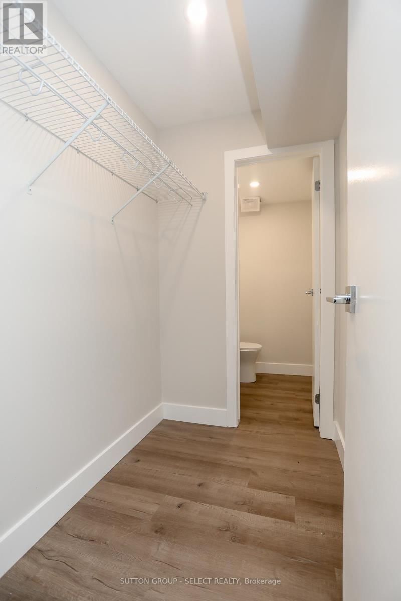 207 - 2228 TRAFALGAR STREET Image 23