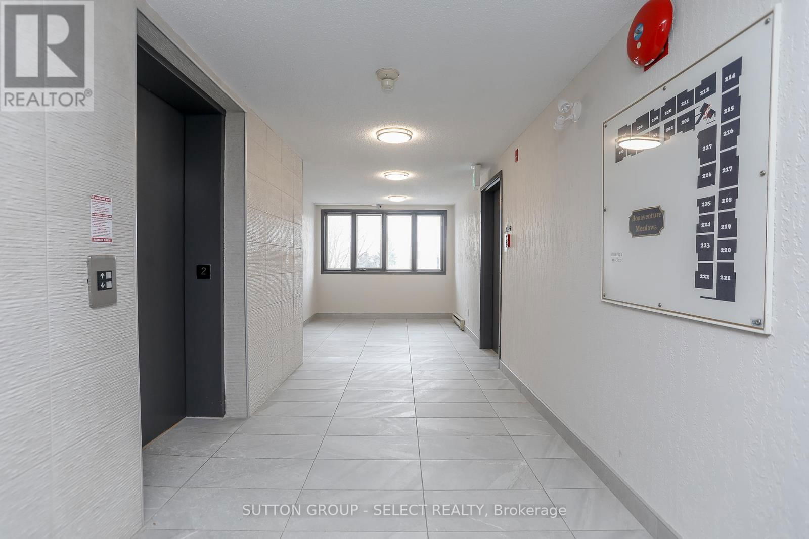 207 - 2228 TRAFALGAR STREET Image 3